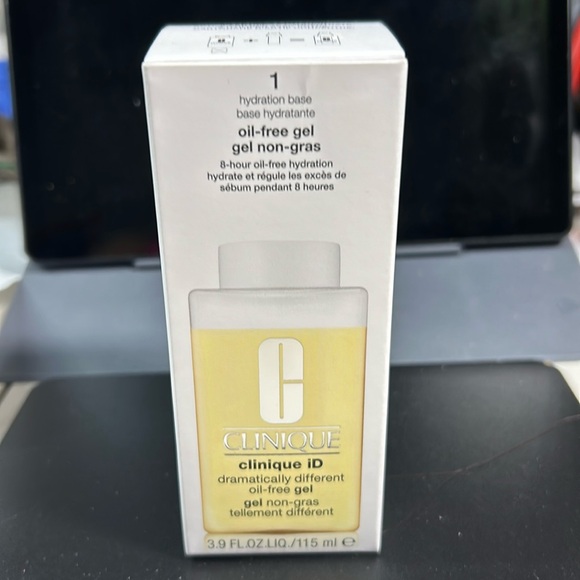 Clinique ID Oil Free Gel - Picture 2 of 7